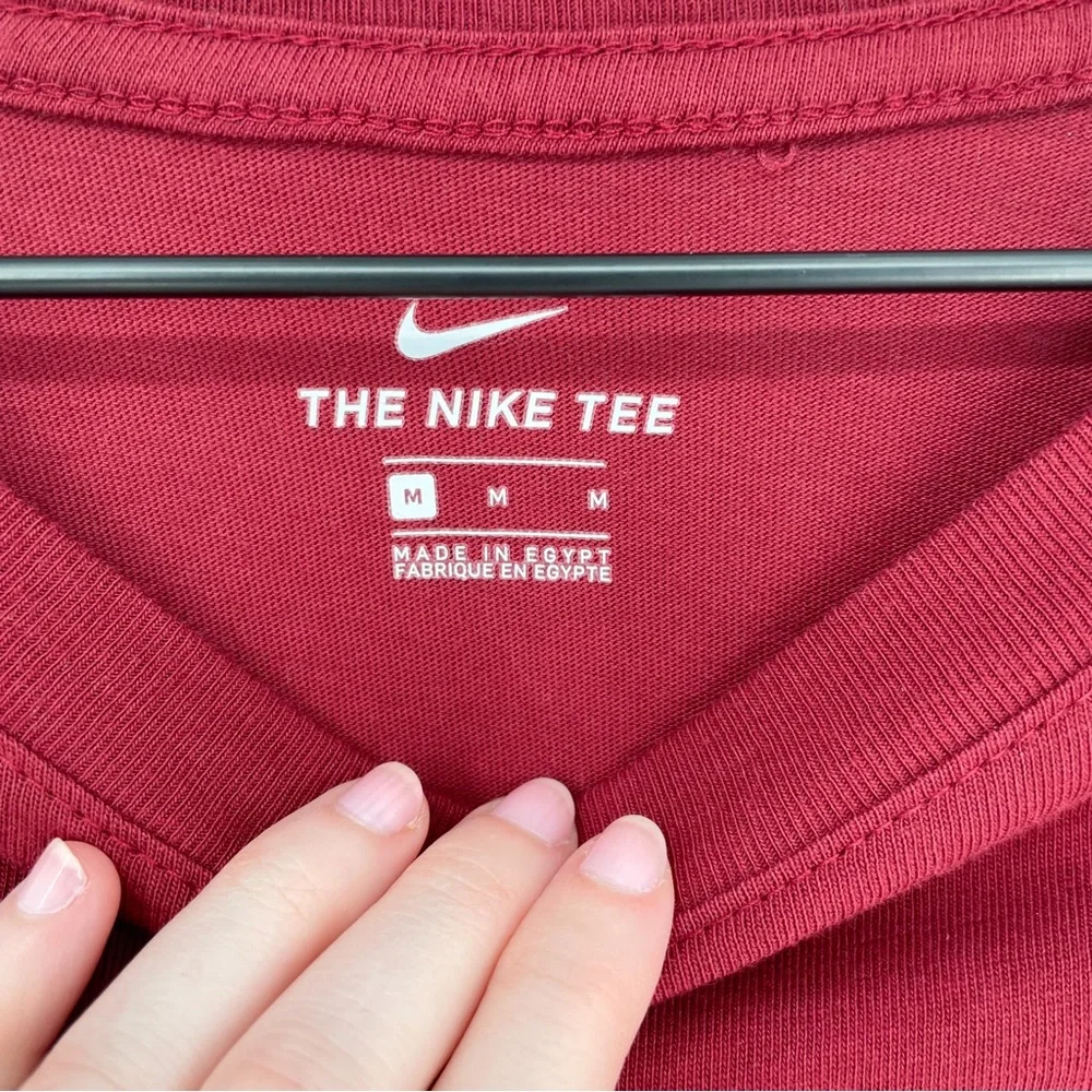 Nike Burgundy The Nike Tee Sleeve Panel Swoosh Design Medium